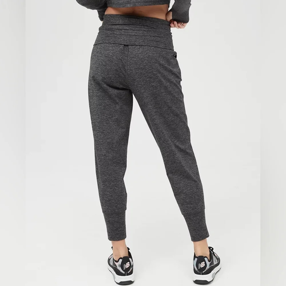 OFFLINE by Aerie The Hugger Jogger Charcoal Heather Small Long 28.5" Inseam NWOT